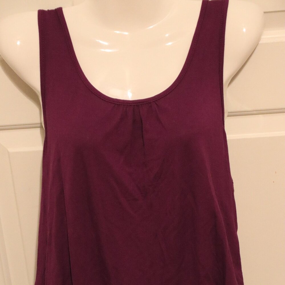 Traleubie Casual Workout Tank Top Size L Purple Racerback NWT